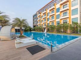 Skyline Club & Resorts, hôtel à Indore