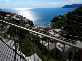 ARIA DI MARE, Manarola - Appartamento THE VIEW, hotell med parkeringsplass i Manarola