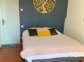CHAMBRE D'HOTE, vacation rental in Gignac