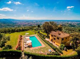 Villa Armonia Toscana - Homelike Villas、Massa e Cozzileのホテル