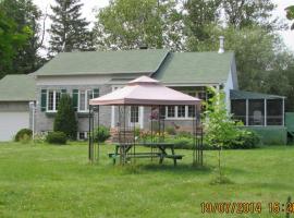 Gîte Parc Mauricie B&B, three-star hotel in Saint Mathieu Du Parc