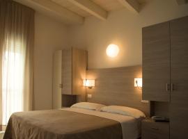Hotel Villa Enea, hotel en Cattolica