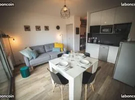 Appartement centre-ville Saint-Lary vue montagne