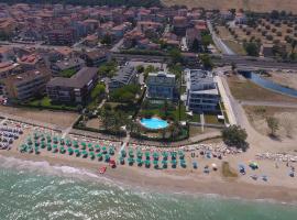 Hotel Ambasciatori, hotel u gradu 'Pineto'