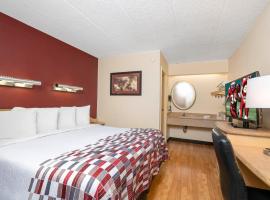 Red Roof Inn Detroit Metro Airport - Taylor, accessible hotel in Taylor
