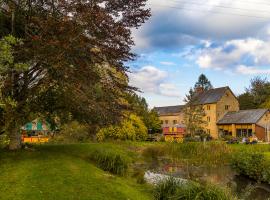 Haselbury Mill, hotel s parkiralištem u gradu 'Crewkerne'