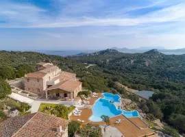 Borgo Smeraldo Villas