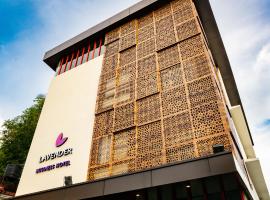 Lavender Infopark Kochi, hotel in Kakkanad