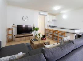 Lotus Stay Manly - Apartment 31G, hótel í Sydney