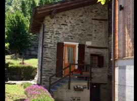 La Casa delle Castagne, hotel v destinaci Piuro