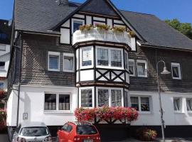 Ferienwohnung Hacke, hotel in zona Bödefeld Hunau Ski Resort, Schmallenberg