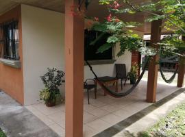 Cahuita Lodge, holiday rental sa Cahuita