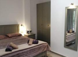 Holiday and Business Home, cheap hotel in Áyios Vasílios