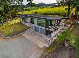 Dundee Hills Villa