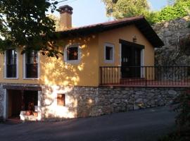Casa Llano: Ribadesella'da bir ucuz otel