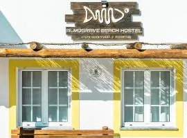 Almograve Beach Hostel、アルモグラヴェのホステル