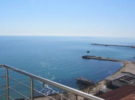 Apartments Bizone, hotell i Kavarna