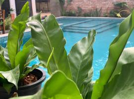 The J Break Boutique, 4-sterrenhotel in Kampot