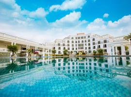Glory Resort, hotel en Hanói
