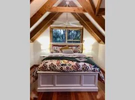Lower Mountains Retreat