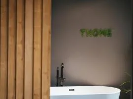 Thome Arena Residence