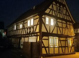 historisches Fachwerkhaus, hotel em Alzenau in Unterfranken