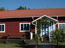 Bakgården i Revsund, Villa in Gällö