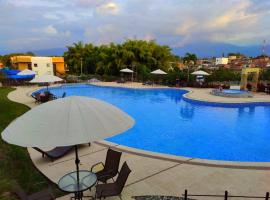 Apartasol 102 B el mejor sitio para tu descanso y diversión CON WIFI, hotel in La Tebaida