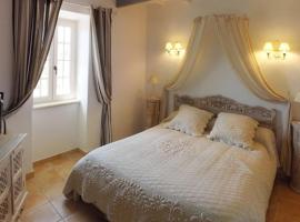 Mas Dansavan Chambres d'hôtes, hotel v mestu Oppède