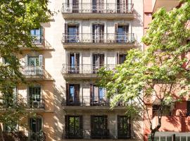 Chic Apartments Barcelona, hotel near Monumental Metro Station, Barcelona