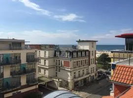 Ankerplatz Warnemünde - Direkte Strandnähe mit Leuchtturmblick