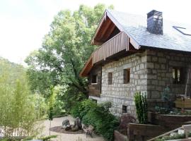 Hotel Rural Las Rozuelas, hotel di Cercedilla