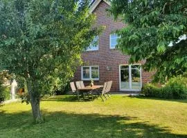 Nähe Hamburg Lübeck Ostsee - BBQ - Garten - Parkplatz
