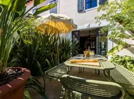 JUNGLE KEYWEEK Townhouse with terrace and garden