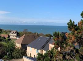 Ģimenes viesnīca Trouville-Apt rénové-Balcon magnifique vue mer pilsētā Truvila