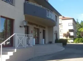 Le Médicis