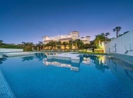 Mnar Castle, hotel in Tangier