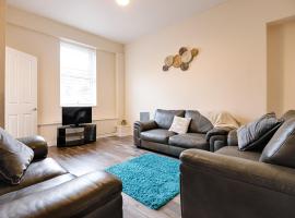 Perfect Location with Parking - Jersey House - TV in every Bedroom!, íbúð í Swansea
