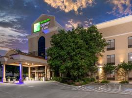 Holiday Inn Express Arlington Interstate 20 Parks Mall, an IHG Hotel, hotel ad Arlington