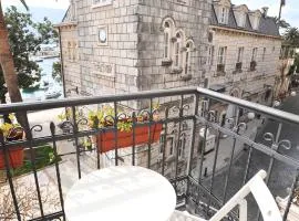 Apartments Jelena Skver