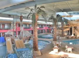 Ramada by Wyndham Sioux Falls Airport - Waterpark Resort & Event Center