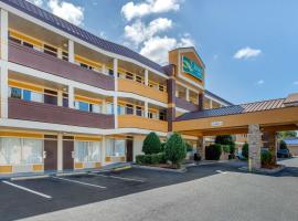 Quality Inn Airport South, bed and breakfast a Charlotte