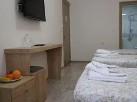 Golden Apple Hotel