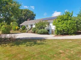 5 Bedroom Country Retreat: Home Counties โรงแรมในSible Hedingham