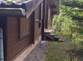 Landhaus mit Saunakeller, hotel in Bad Wünnenberg