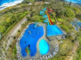 Hotel Termas do Lago โรงแรมในกราวาตัล