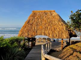 Hotel Posada Los Destiladeros, posada u hostería en Pedasí Town