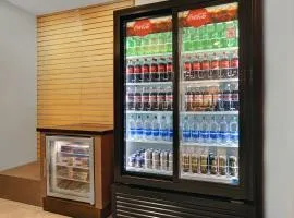 Holiday Inn Express - Milwaukee Downtown by IHG