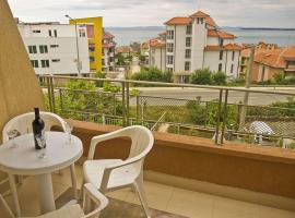 Villa ani Sveti Vlas Bulgarian Black Sea Coast Open may to october, hotel di Sveti Vlas