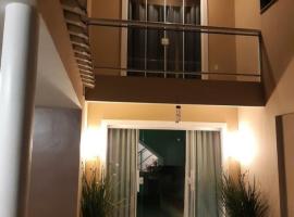 Serra Mar Suítes,Lofts, e casas à 300 metros das praias, hotel em Arraial do Cabo